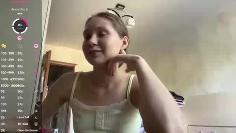 Maya online show from August 9, 9:32 am