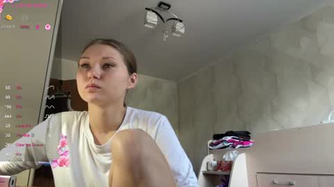 Maya online show from August 14, 9:24 am