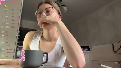 Maya online show from August 15, 7:12 am