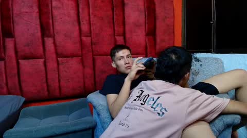 LUCK AND SAMUEL online show from April 12, 3:29 am