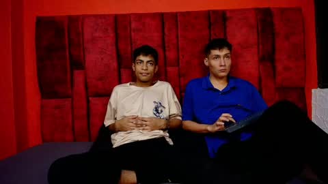 LUCK AND SAMUEL online show from April 14, 2:08 am
