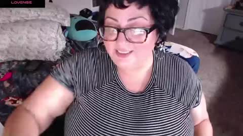 lucklucybbw online show from July 12, 5:14 am