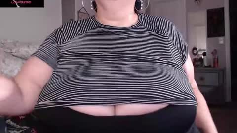 lucklucybbw online show from July 12, 6:31 am