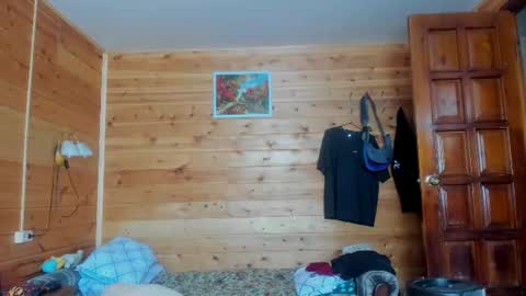 lucky_licky20 online show from July 17, 4:01 am
