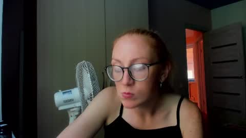lucky_licky20 online show from July 21, 2:26 am