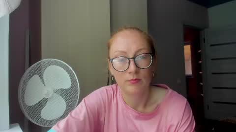 lucky_licky20 online show from July 22, 2:14 am