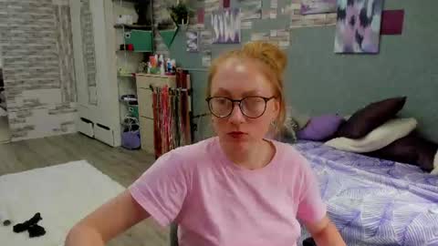 lucky_licky20 online show from July 27, 3:23 am