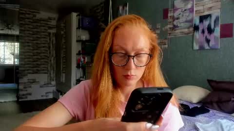 lucky_licky20 online show from August 13, 3:42 am