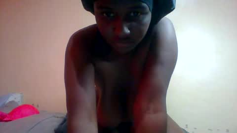 lucky_rose7 online show from August 3, 3:19 pm