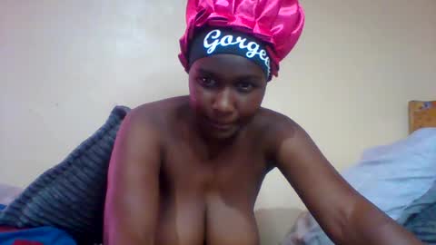 lucky_rose7 online show from August 5, 9:13 pm