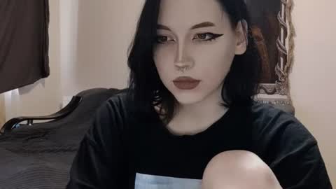 luckybastrad0677 online show from June 17, 3:33 pm