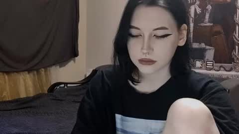 luckybastrad0677 online show from June 18, 5:35 pm