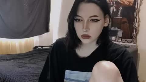 luckybastrad0677 online show from June 19, 12:27 pm