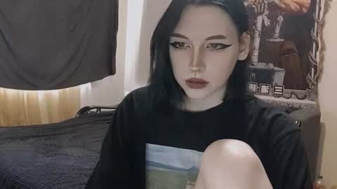 luckybastrad0677 online show from June 19, 1:33 pm