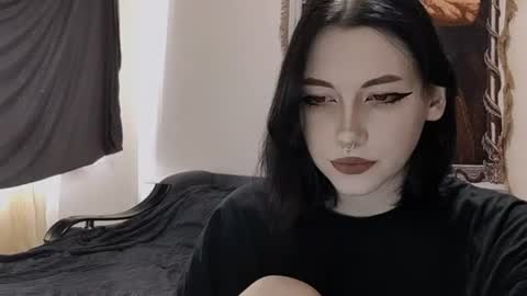 luckybastrad0677 online show from July 1, 1:34 pm