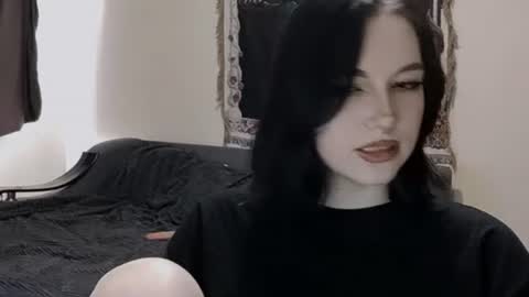 luckybastrad0677 online show from July 18, 7:42 am
