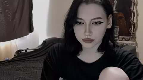 luckybastrad0677 online show from July 24, 11:57 am