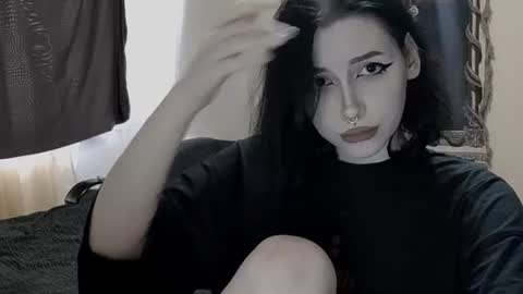 luckybastrad0677 online show from July 28, 12:22 pm