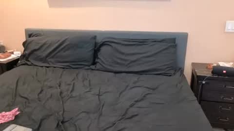 luckylee1992 online show from July 11, 5:24 am