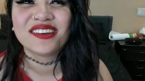 luckylee1992 online show from August 8, 6:35 am