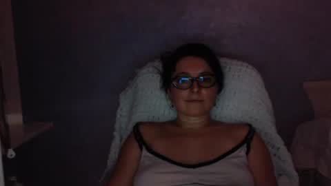luckylinda23 online show from August 5, 8:40 pm