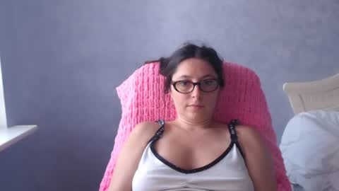 luckylinda23 online show from August 8, 11:43 am