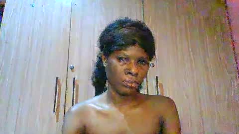 luckymadequeen online show from July 26, 2:38 am