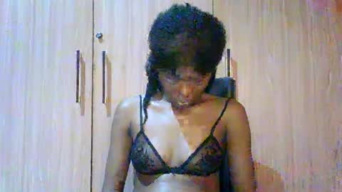 luckymadequeen online show from July 26, 3:44 am