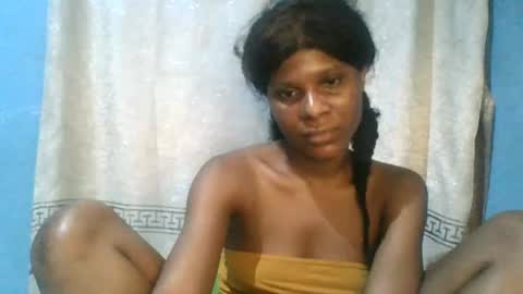 luckymadequeen online show from July 30, 11:55 pm