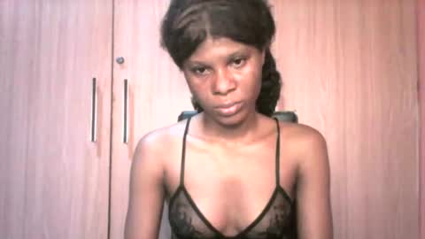 luckymadequeen online show from August 10, 5:09 am
