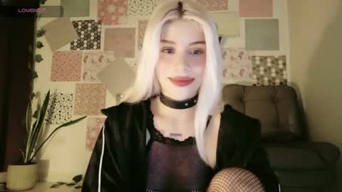 independent model not web cam studio online show from July 27, 12:10 pm