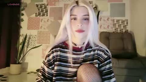 independent model not web cam studio online show from August 4, 12:13 pm