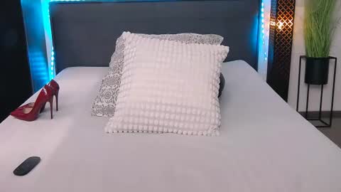 Stacy online show from August 2, 12:34 pm