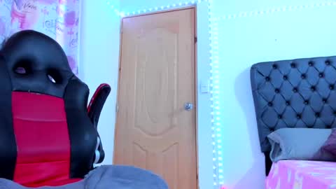lucy online show from August 16, 2:37 am
