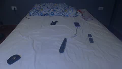 lucy_dreams69 online show from August 7, 9:15 pm
