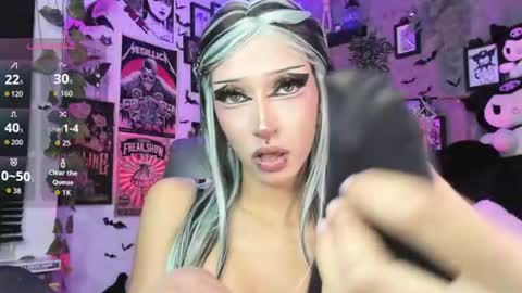 lucyfer online show from July 9, 4:50 am