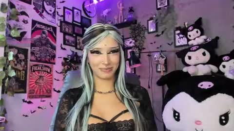 lucyfer online show from July 21, 9:50 pm