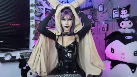 lucyfer online show from July 25, 2:26 am