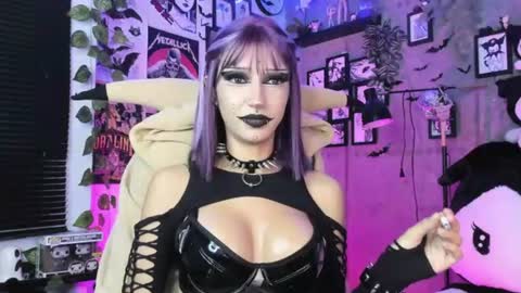 lucyfer online show from July 25, 4:38 am