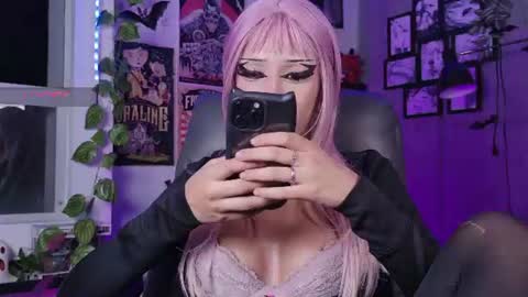 lucyfer online show from August 14, 4:16 am