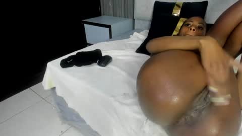 Lucia online show from August 7, 2:22 am