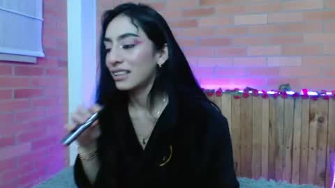 Luciana online show from July 31, 8:09 am