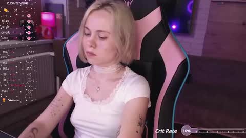 Lucy online show from August 8, 9:26 pm