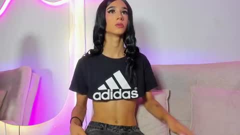 lucy  online show from August 1, 3:01 am