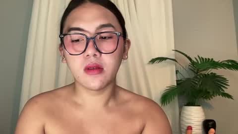 A V A online show from July 25, 6:50 am