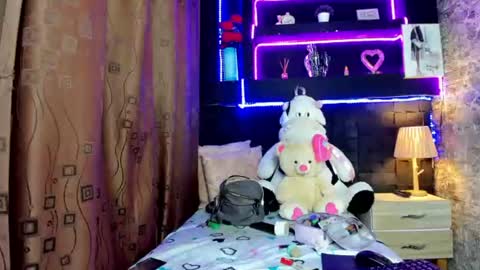 Lucy unlimit come back here  online show from August 2, 10:28 pm