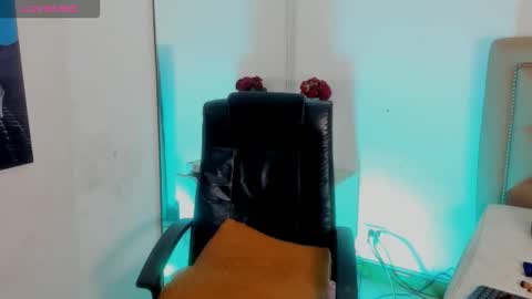 Lucy Villa online show from March 19, 9:02 am