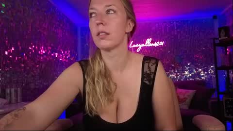 lucyallen4201 online show from August 13, 10:18 am