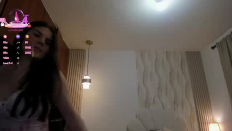 Luca Valentina online show from July 24, 1:19 am