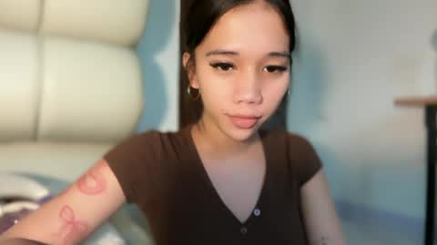 lucyforr online show from July 7, 5:22 am